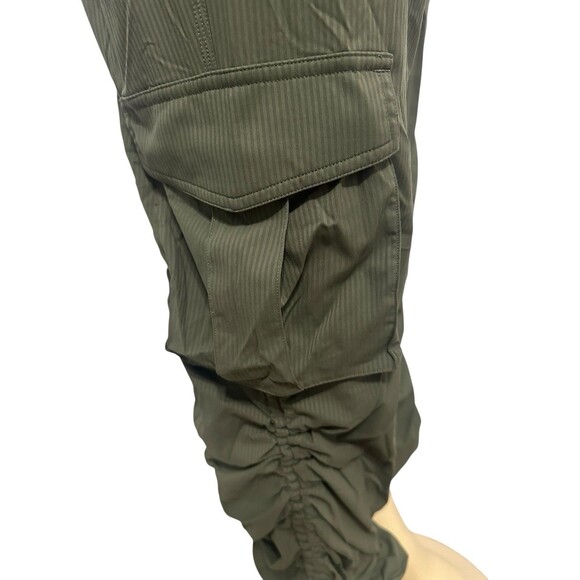 Lululemon Dance Studio Relaxed-Fit Mid-Rise Cargo PantLegacy Green medium - Picture 8 of 16